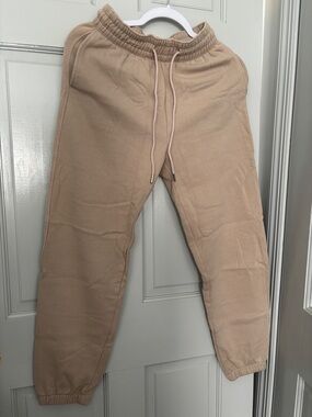 h&m tan joggers